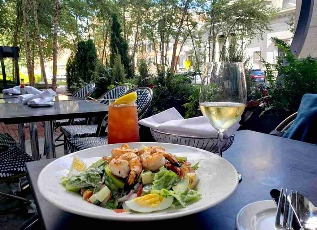 hemenway's restaurant photos