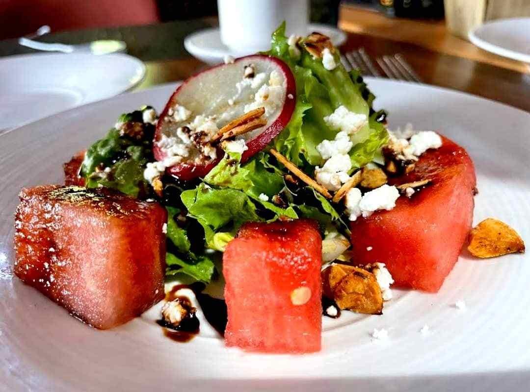 Max’s Taphouse Review: Baltimore’s Best Beer Bar with 100+ Unique Brews