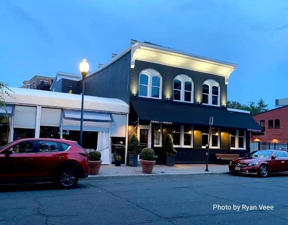 The Frog & The Peach